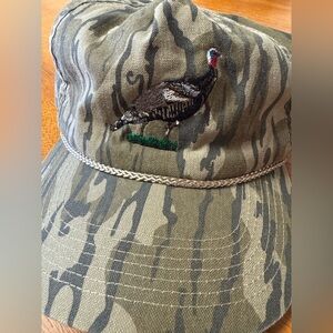 Mossy oak companions Tom turkey hat
